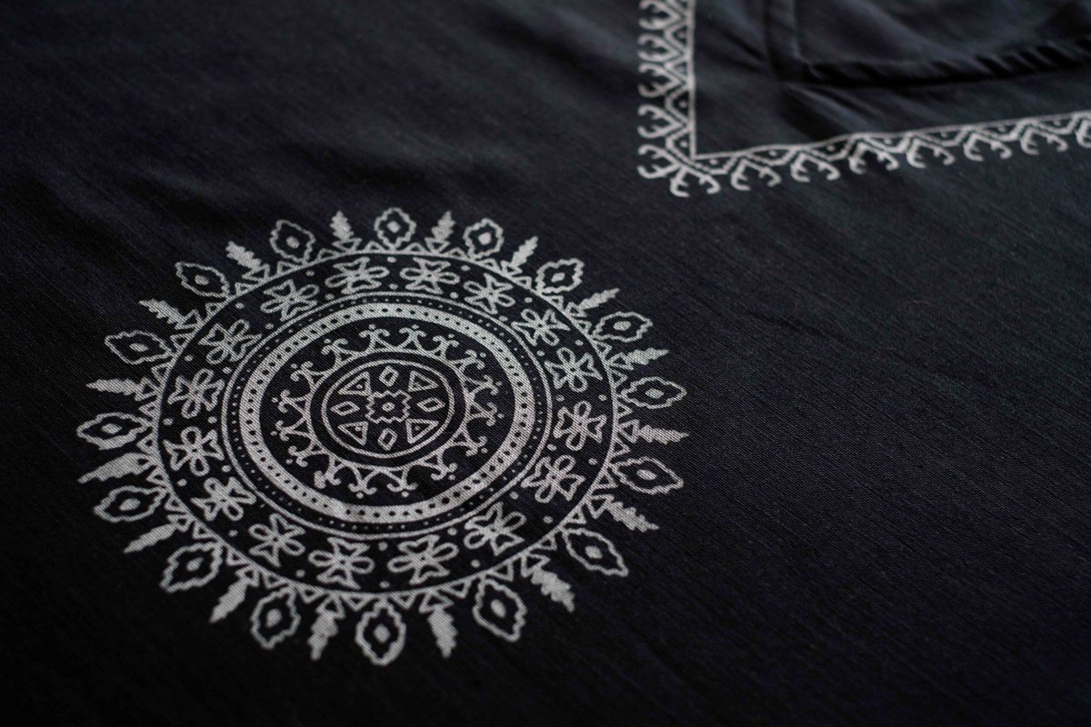 Camisa Mandala Negra_
